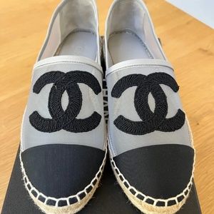 Chanel Espadrilles Grey Mesh Black CC Brand New in Box 37 7